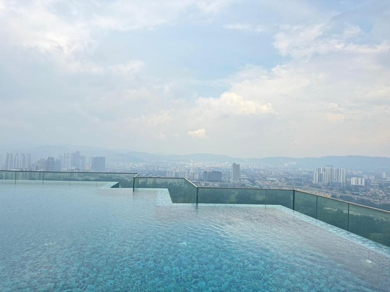 Crown Suites The Manor Klcc Kuala Lumpur City Center المظهر الخارجي الصورة